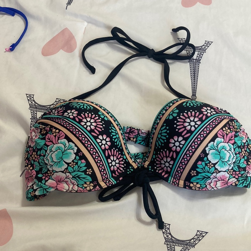 Floral bikini top